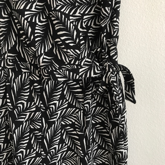 Loft by Ann Taylor Petites Romper Wrap Sz 10P - Picture 2 of 4
